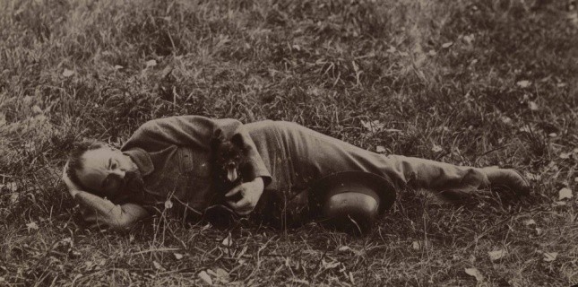 4998699-zola-photographe